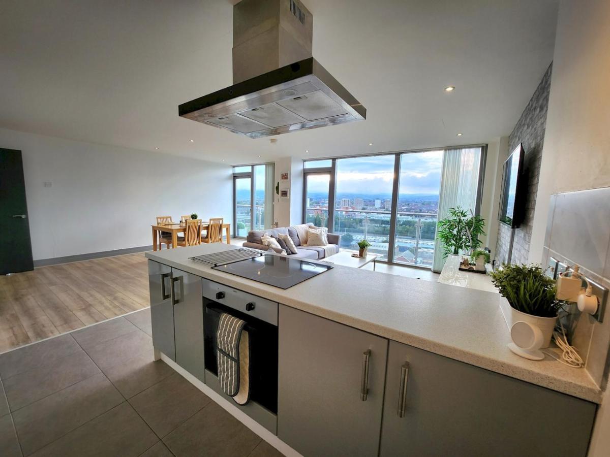 Pass The Keys Stunning Penthouse With Balcony Sunset Views Apartment Belfast Exterior foto